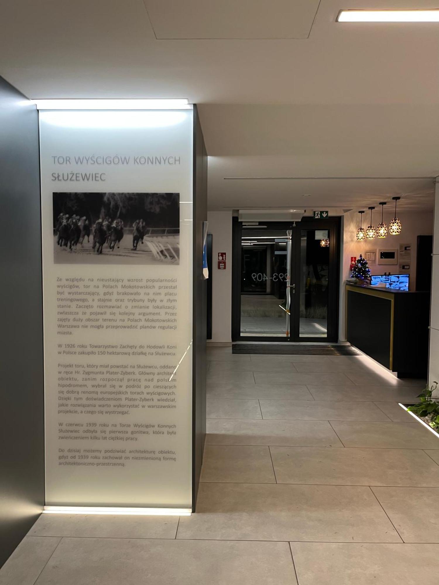 Warsaw Airport Wyscigi - City And Green View Apartment With Underground Garage Exterior foto