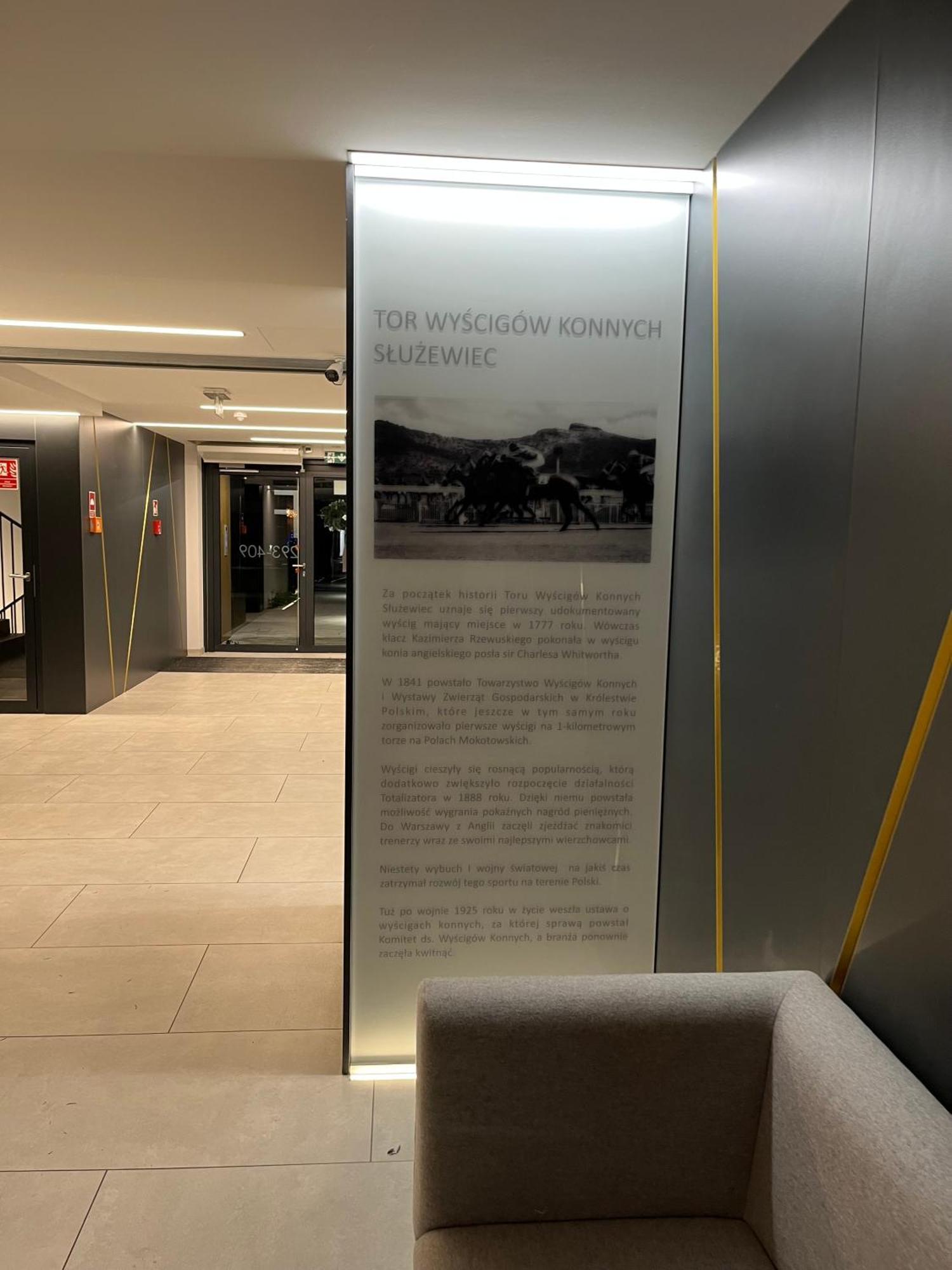 Warsaw Airport Wyscigi - City And Green View Apartment With Underground Garage Exterior foto
